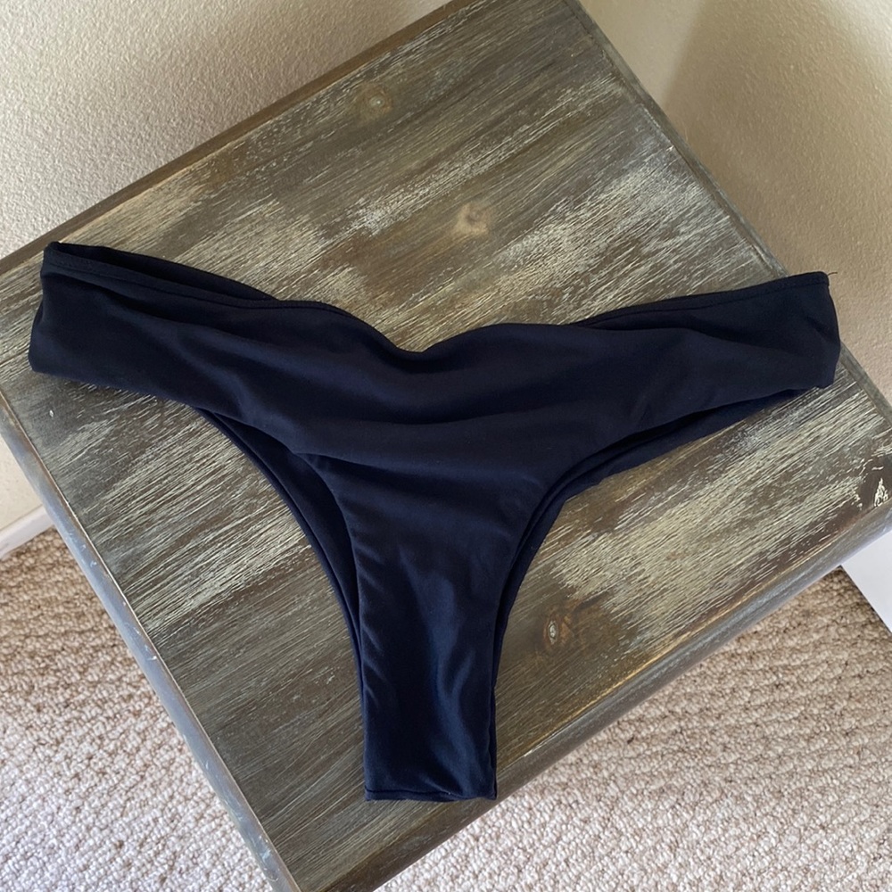 Large Midori Brayden bottoms scrunch